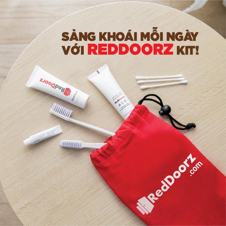 Reddoorz @ Pham Ngu Lao Street 4 Hotel Ho Chi Minh City Exterior photo
